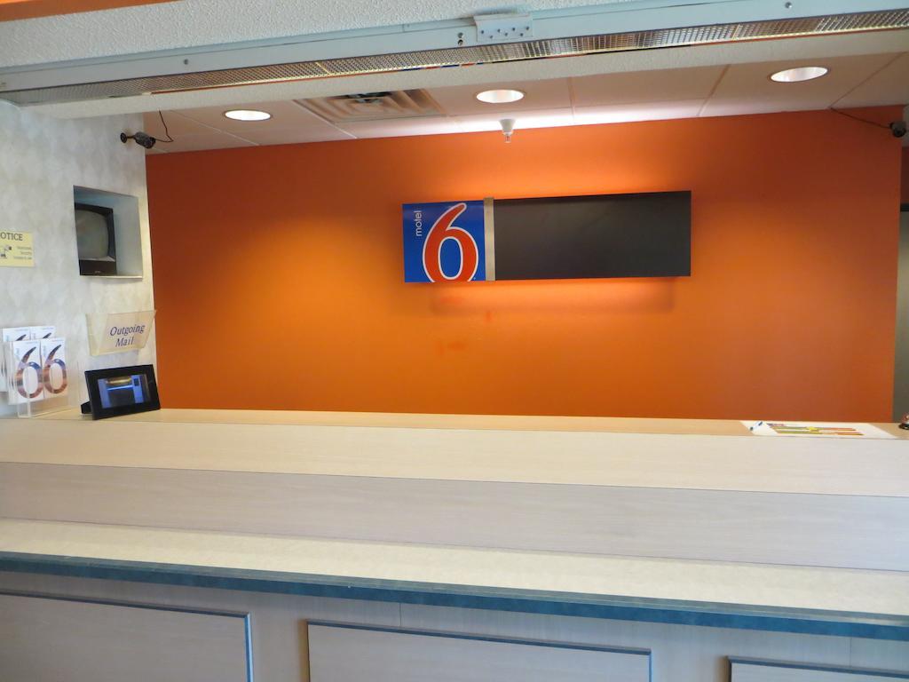 Motel 6-Minonk, Il Luaran gambar